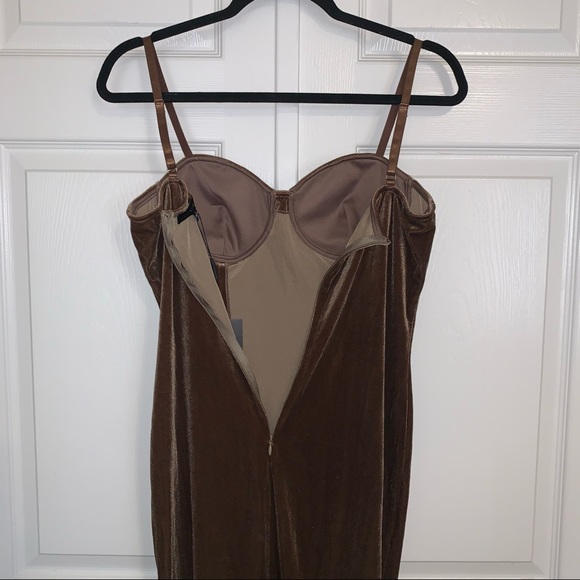 NWT JLUXLABEL Bronze Bustier Velvet Dress - Picture 10 of 10